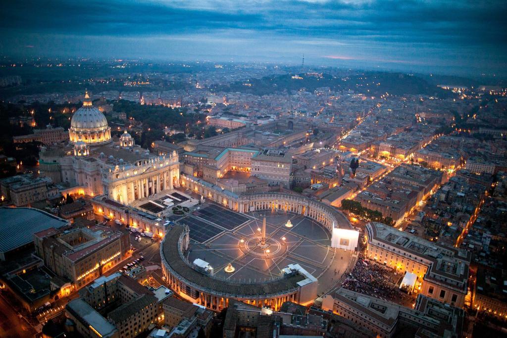 Vatican's Keys Rom